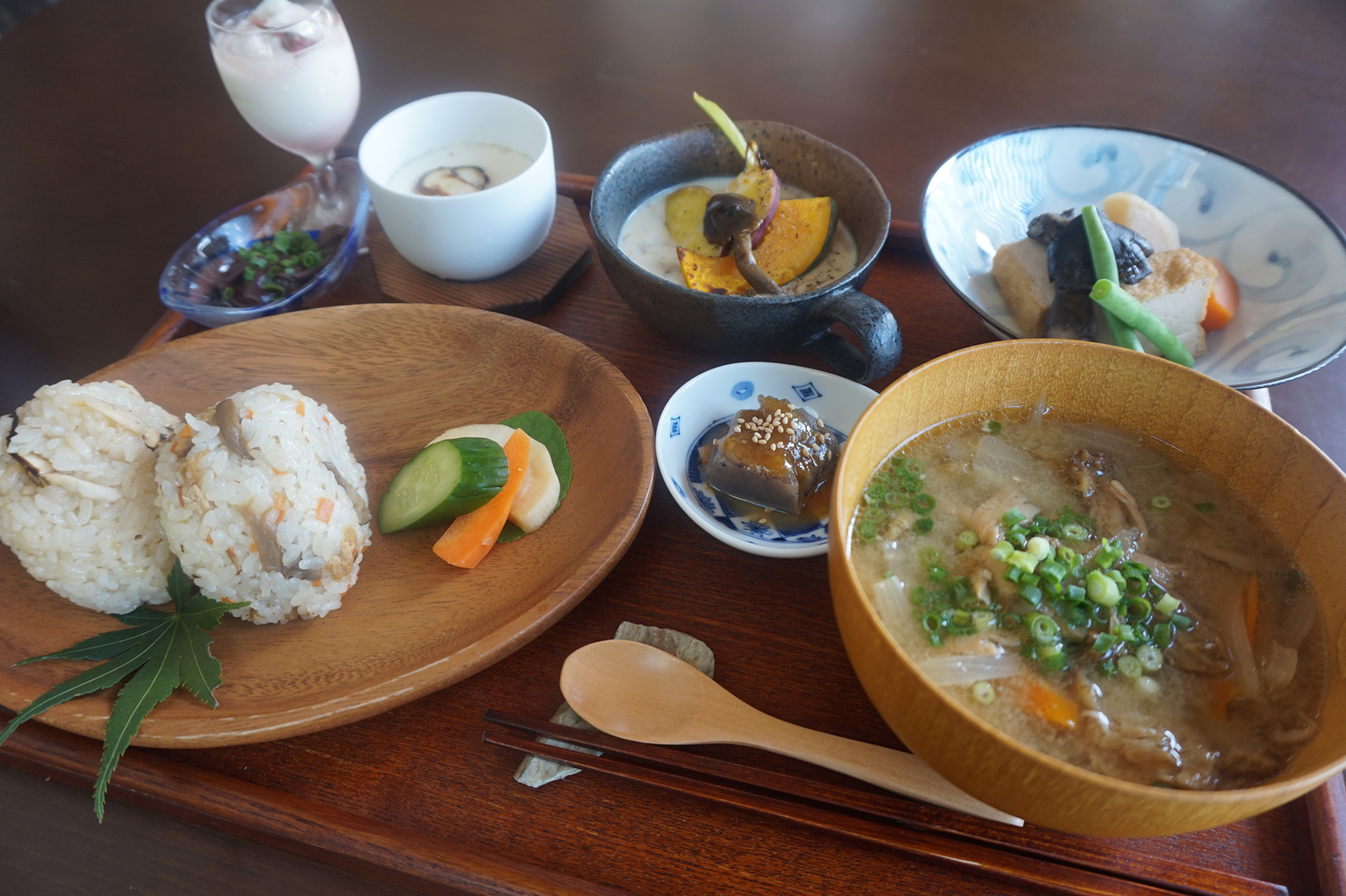 松茸と天然きのこのお食事処 秋あじ 豊丘村観光ホームページ