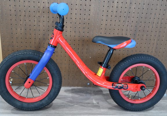 キッズバイクのサブスク始めました。イメージ